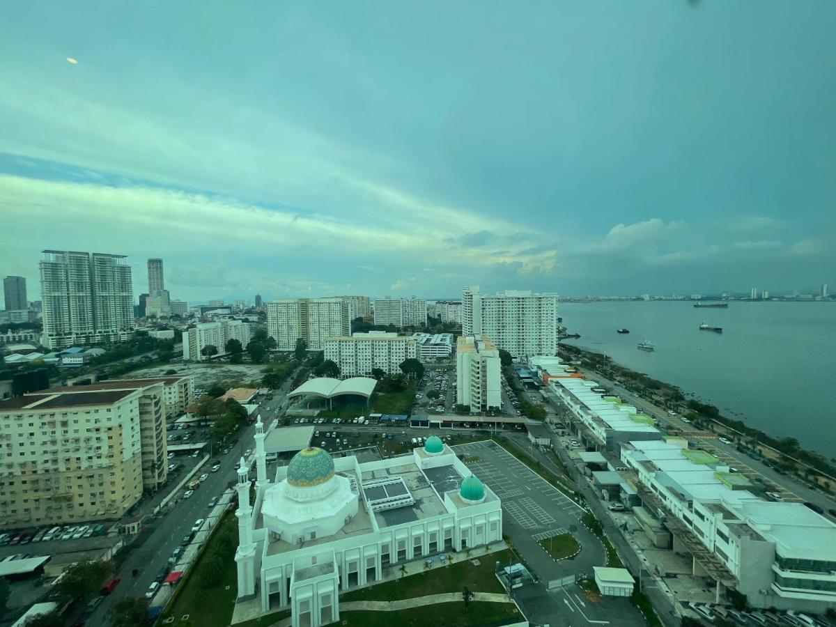 Premier At Maritime Apartment George Town