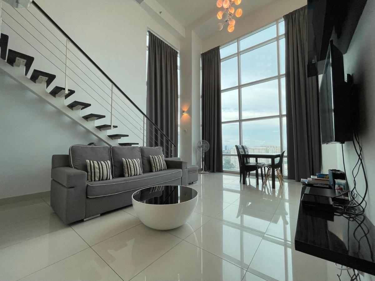 Apartment Premier At Maritime George Town
